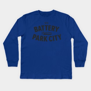 Battery Park City Manhattan: Urban Chic in New York City Kids Long Sleeve T-Shirt